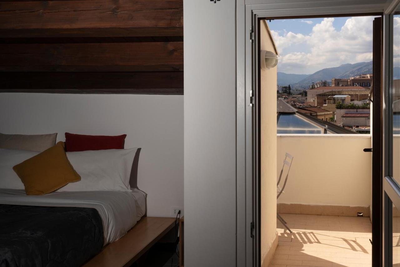 Sopra Moltivolti Guesthouse باليرمو المظهر الخارجي الصورة