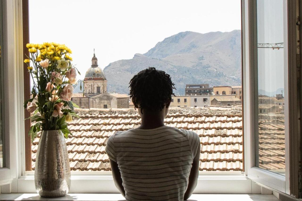 Sopra Moltivolti Guesthouse باليرمو المظهر الخارجي الصورة